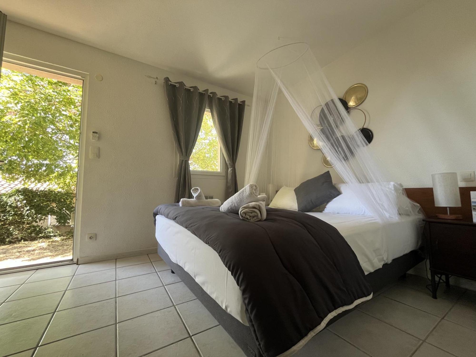 Mont Bouquet Lodge-Residence Hoteliere Brouzet-les-Ales Exterior foto