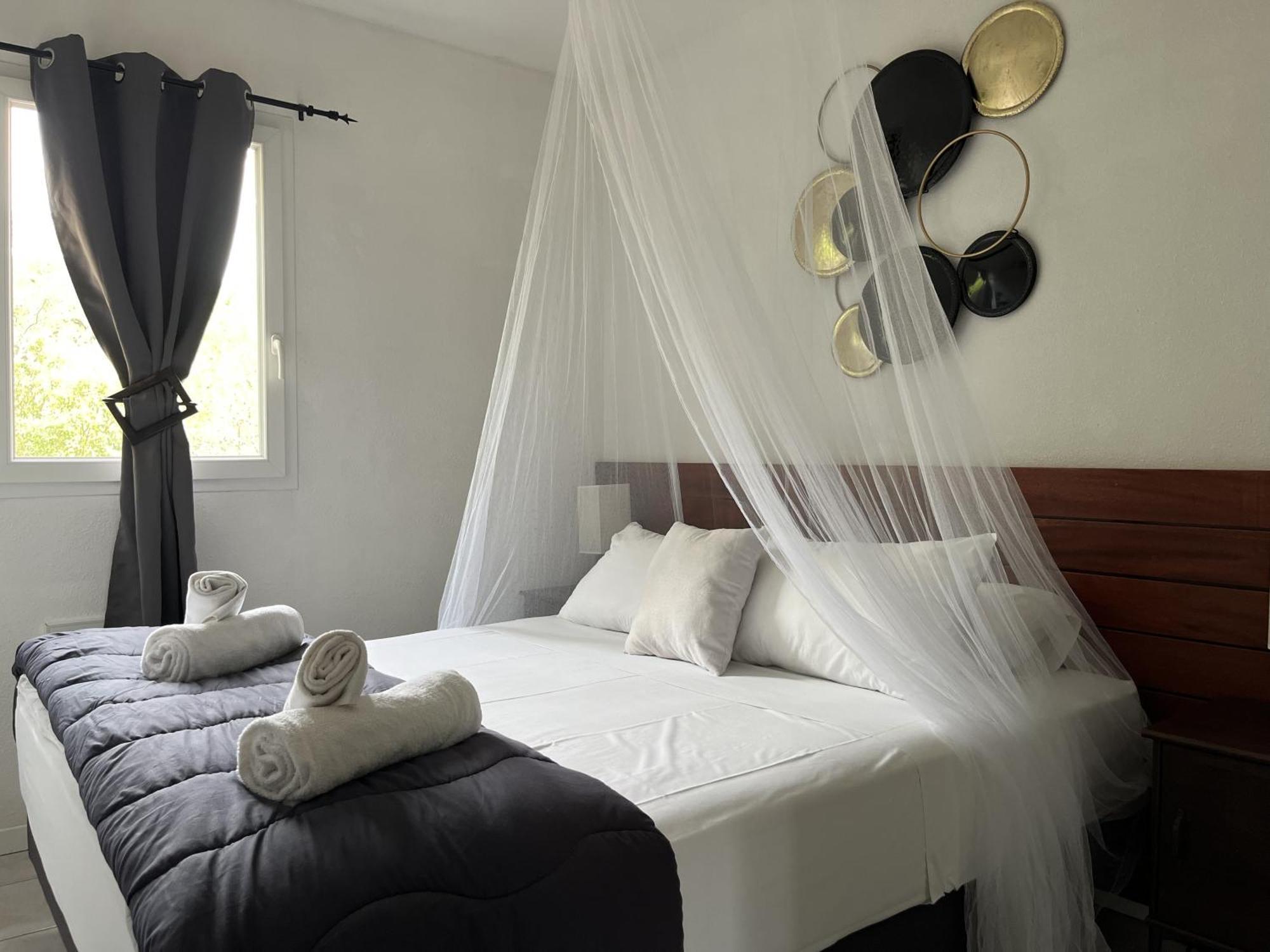 Mont Bouquet Lodge-Residence Hoteliere Brouzet-les-Ales Exterior foto